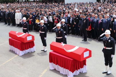 Kahraman polislerimiz toprağa verildi