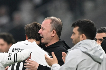 Sergen Yalçın'ın ayrılığı sonrası iki futbolcudan imalı paylaşım