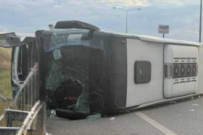 Susurluk'ta yolcu otobüsü devrildi: Onlarca yaralı var!