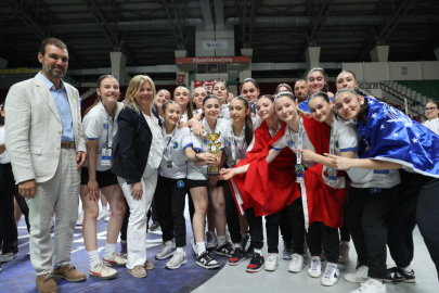 Spor şenliklerinde kardeşlik rüzgarı esti