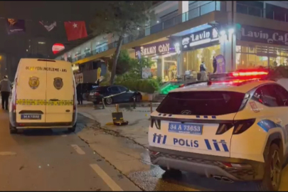 Beylikdüzü'nde gece saatlerinde silahlı saldırı! Kafe kurşunlandı