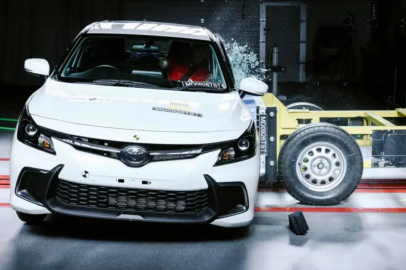Toyota'nın güvenlik karnesi alarm verdi: Popüler model çarpışma testinden çıkamadı
