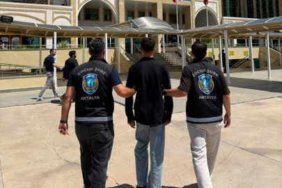 Antalya'da sosyal medya üzerinden suç içerikli paylaşım yapan şüpheli yakalandı