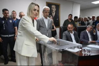 Düzce Akçakoca'da belediye CHP'den AK Parti'ye geçti
