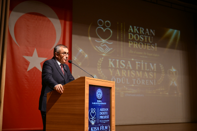 Erdemli İnsan Olma Yolunda Akran Dostluğu Projesi Yıl Sonu Galası Gerçekleştirildi
