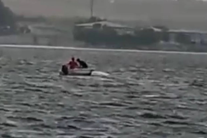 Alabora olan kayık battı; mahsur kalanlar kurtarıldı