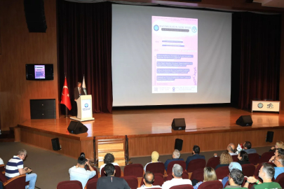 Bursa Uludağ Üniversitesi'nde tütün endüstrisinin evrimi ve tehlikeleri masaya yatırıldı