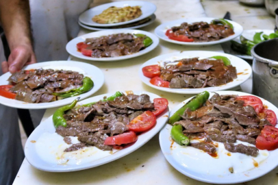 Lüks oldu: Bursa Kebabı'nın bir porsiyonu cep yakıyor!