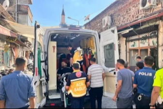 Manisa’da pompalı tüfekli saldırı kamerada: 2 kişi yaralandı
