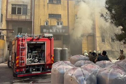 Fabrikada korkutan yangın: Kimyasal maddeler alev aldı