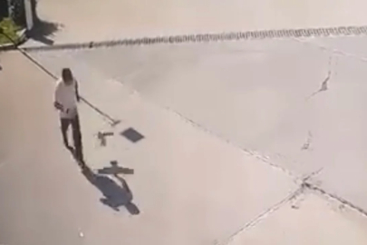 Karga saldırısından kurtulmak için yerlerde yuvarlandı!