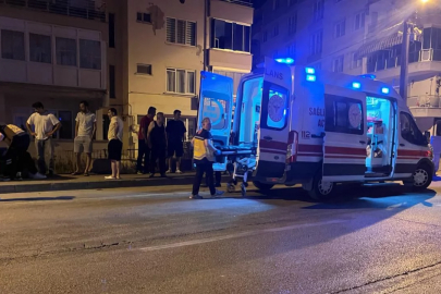 Kontrolden çıkan motosiklet sürücüsü yol kenarına savruldu