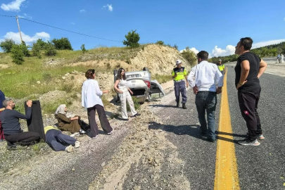 Kontrolden çıkan otomobil takla attı, 3 kişi yaralandı