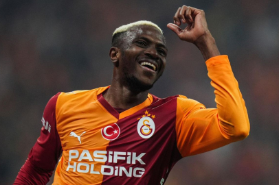 İngiliz devleri, Osimhen transferinde geri adım attı