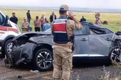 Nişan dönüşü korkunç kaza! Hayatlarını kaybettiler..