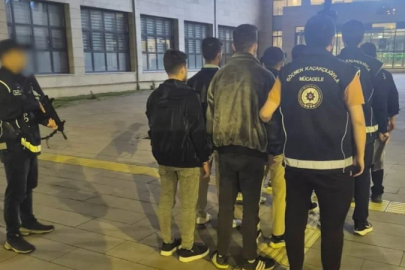 Afyonkarahisar’da 8 düzensiz göçmen yakalandı