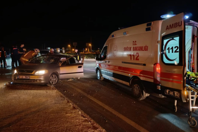 Bursa'da kaldırıma çarpan araçta can pazarı!