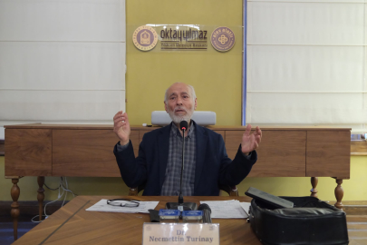 Yazar Necmettin Turinay, Yıldırım’da eleştirel düşünmeyi anlattı.