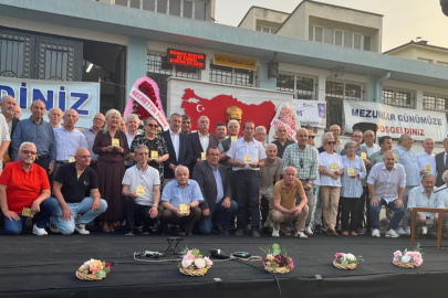 158 Yıllık Çınarda Mezunlar Günü Buluşması
