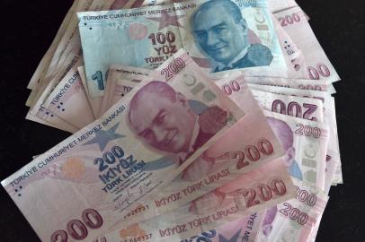 Bütçe açığında sert yükseliş, fiyat baskısı sürüyor!