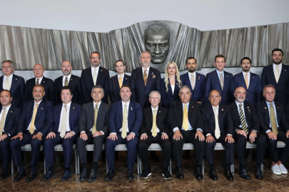 Fenerbahçe'de yeni dönem başladı: Aziz Yıldırım yönetim kurulu toplantısını yaptı
