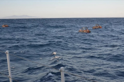 İzmir açıklarında çok sayıda düzensiz göçmen yakalandı