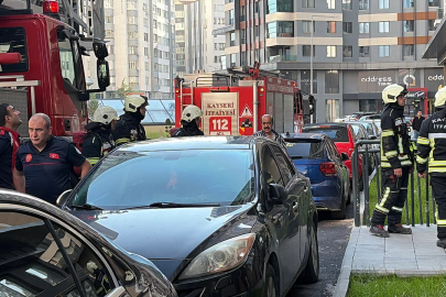 20 katlı binada alarm paniği! Apartman sakinleri kendini sokağa attı