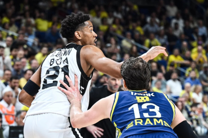 Fenerbahçe Beko'dan final serisinde güçlü yanıt: Beşiktaş karşısında farklı galibiyetle denge geldi