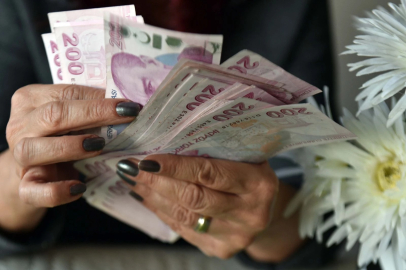 En düşüklü emekli maaşı için rakam verildi!