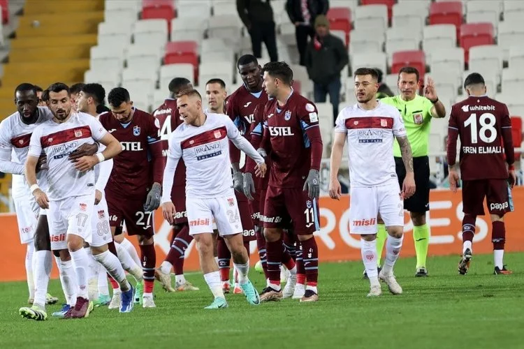6 golün çıktığı maçta kazanan yok! Sivasspor ile Trabzonspor yenişemedi