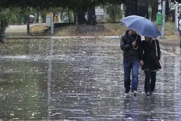Bursa'da kuvvetli yağış başladı!