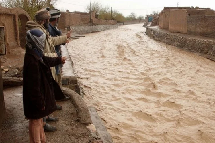 Afganistan'da meydana gelen seller nedeniyle 13 kişi öldü