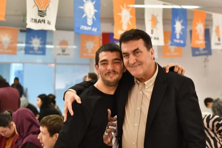 AK Parti Osmangazi engelli vatandaşlarla kahvaltı programı düzenledi