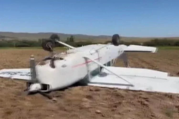 Aksaray'da eğitim uçağı düştü!