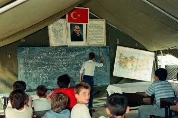 Atatürk'ün orijinal tarihi portresi MEB'in arşivinde!