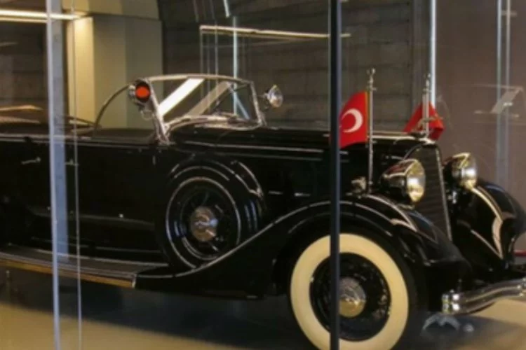 Atatürk'ün otomobilinin restorasyonu tamamlandı!