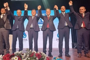 Babacan, 51 il ve ilçe belediye başkanı adaylarını açıkladı