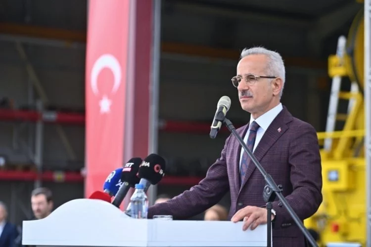 Bakan Uraloğlu: Demiryolu hat uzunluğumuzu 28 bin 590 kilometreye yükselteceğiz