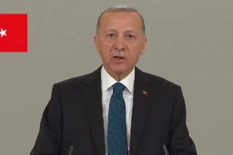 Başkan Recep Tayyip Erdoğan’dan TRT canlı yayınında kritik seçim açıklaması