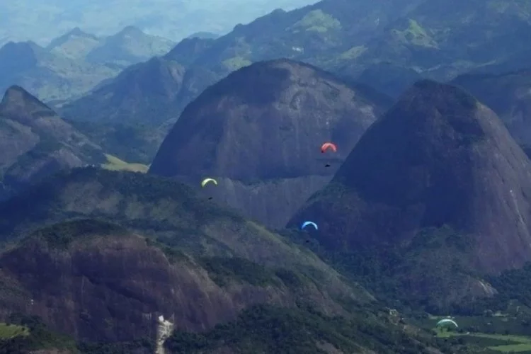Brezilya'da Çameli Yamaç Paraşütü takımı 3.'cü oldu