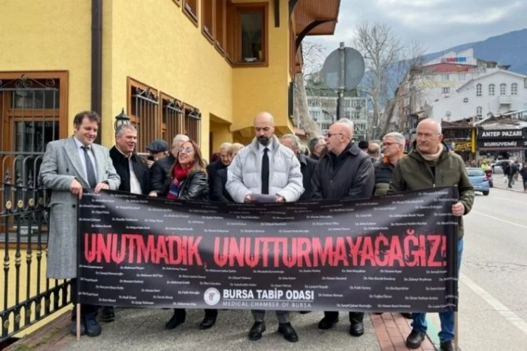 Bursa'da 14 Mart Tıp Bayramı 'Sağlık Hakkı Yürüyüşü'