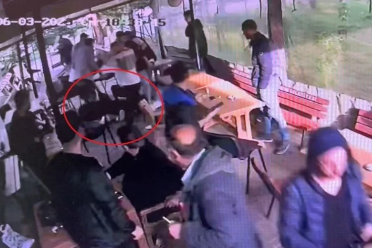 Bursa'da 17 yaşındaki gencin vurulma anı saniye saniye kamerada
