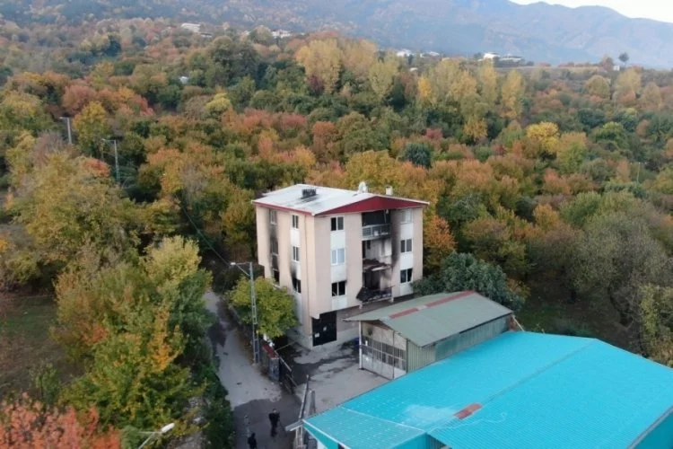 Bursa'da 9 kişiye mezar olan o ev dron ile görüntülendi