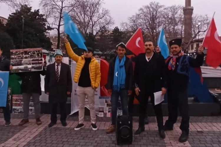 Bursa'da Çin'in Doğu Türkistan politikaları protesto edildi!