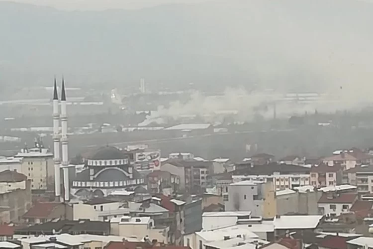 Bursa'da gün boyu yükselen yoğun dumanlar panik yarattı!