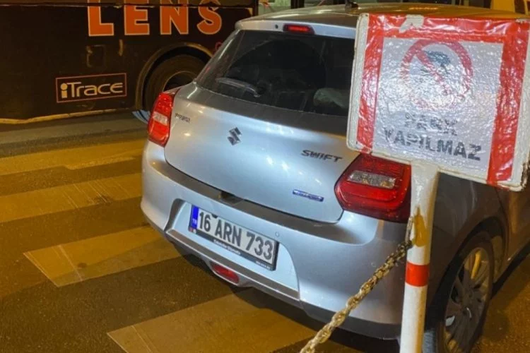 Bursa'da otomobil sürücüleri yayalara zor anlar yaşatmaya devam ediyor