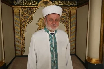 Bursa'da Ulu Cami'nin 25 senelik baş imamı emekli oldu