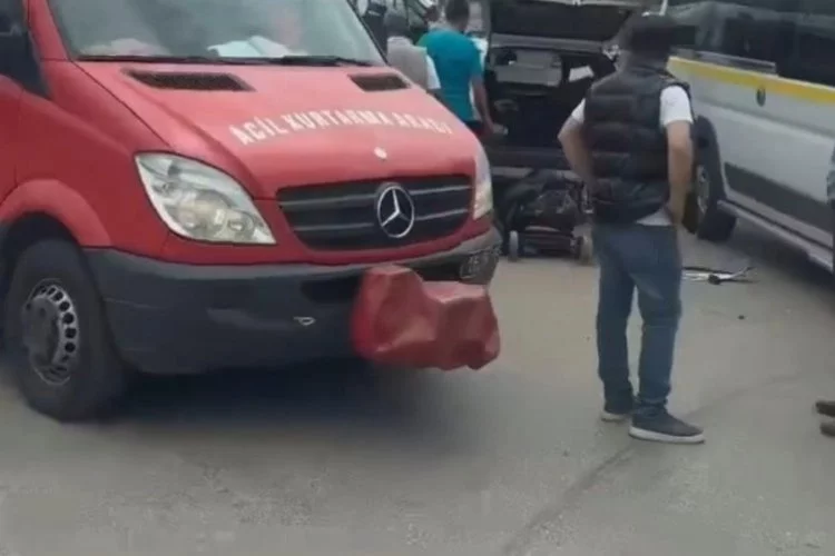 Bursa'da yaralanmalı trafik kazası!