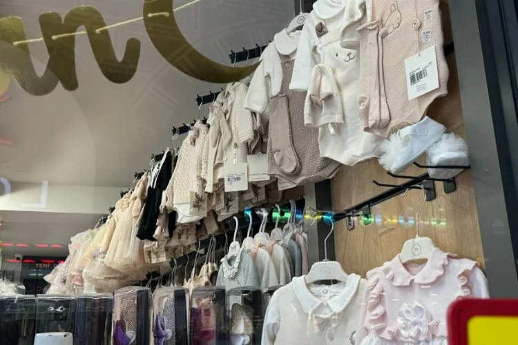 Bursa Kapalı Çarşı'da bebek kıyafetleri ne kadar?
