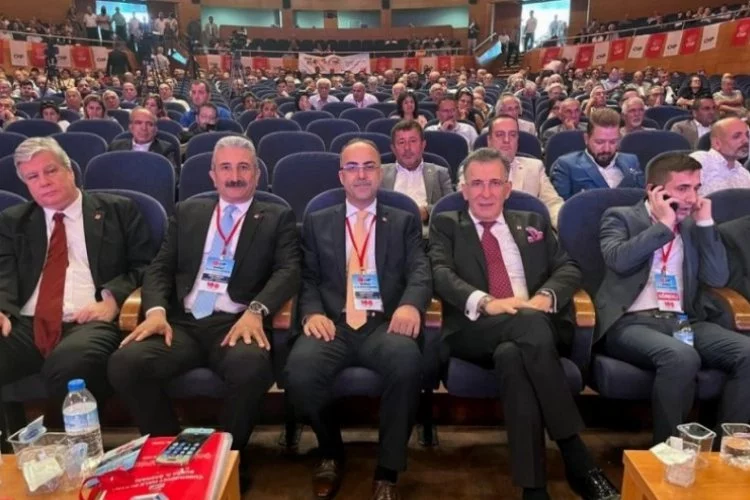 CHP Bursa İl Kongresi'nde İl Başkan adayları konuştu